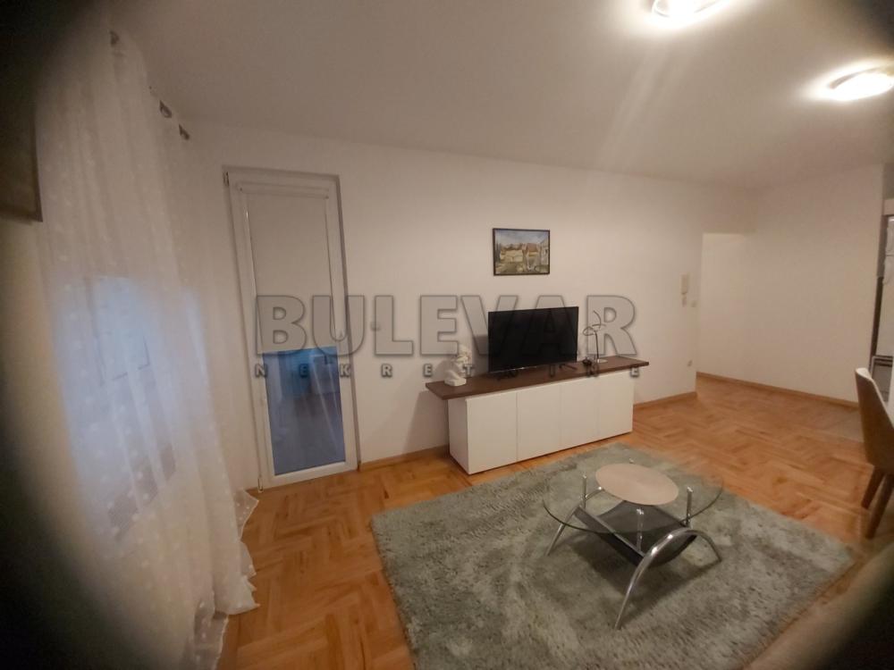 Slika 3 - Vojvode Tankosića, Jednoiposoban stan za izdavanje, 44m2, 450€