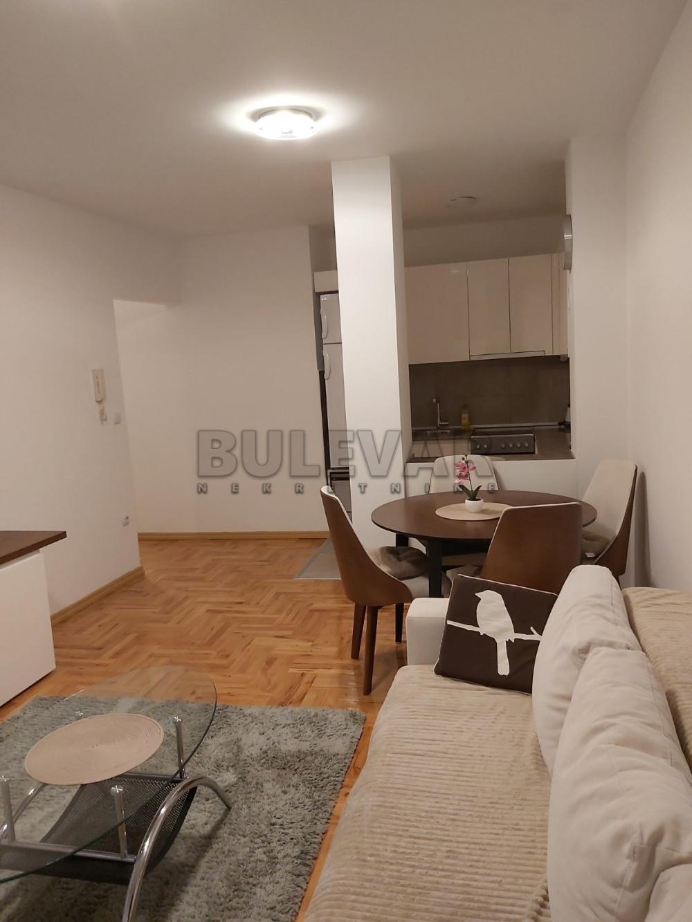 Slika 4 - Vojvode Tankosića, Jednoiposoban stan za izdavanje, 44m2, 450€