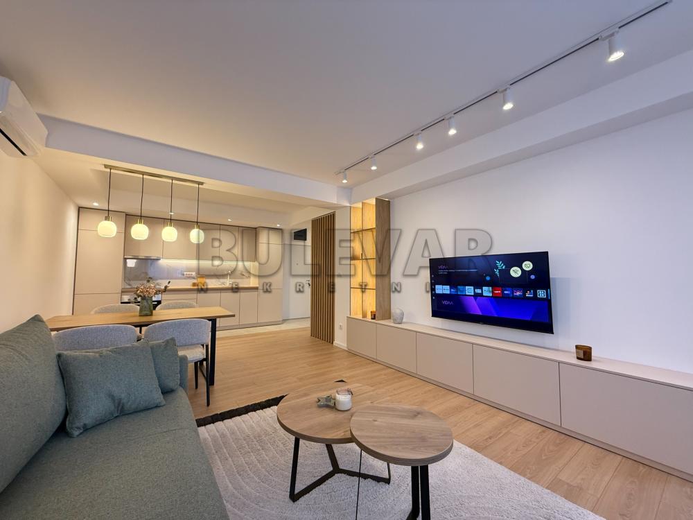 Slika 2 - Cara Dušana, Jednoiposoban stan za izdavanje, 52m2, 550€