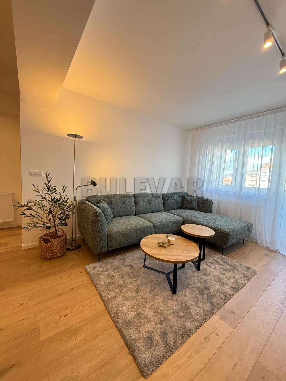 Glavna slika -Cara Dušana, Jednoiposoban stan za izdavanje, 52m2, 550€