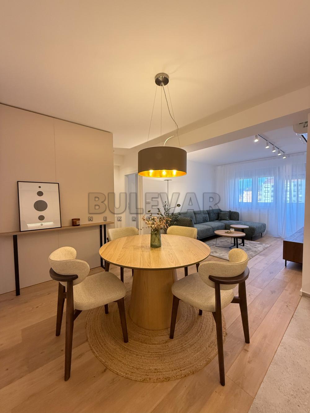 Slika 5 - Cara Dušana, Jednoiposoban stan za izdavanje, 52m2, 550€