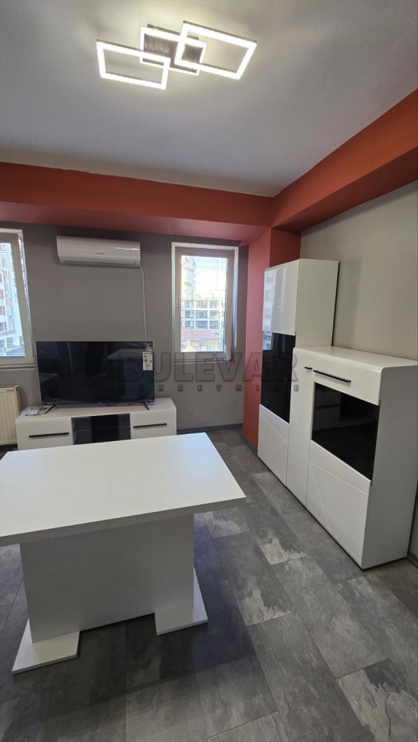 Slika 3 - 9. brigade, Jednoiposoban stan za izdavanje, 42m2, 380€