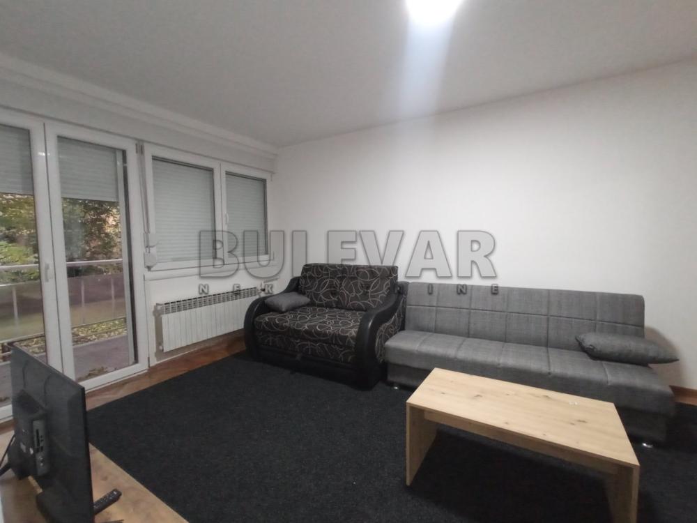 Slika 2 - Bulevar dr Zorana, Dvosoban stan za izdavanje, 42m2, 350€