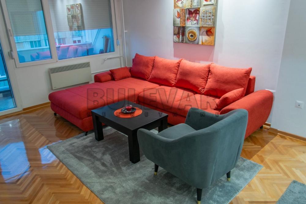 Glavna slika -Vojvode Tankosića, Dvoiposoban stan za izdavanje, 66m2, 400€