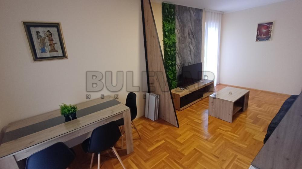 Slika 3 - Momčila Milovanovića,  Stan za izdavanje, 38m2, 300€