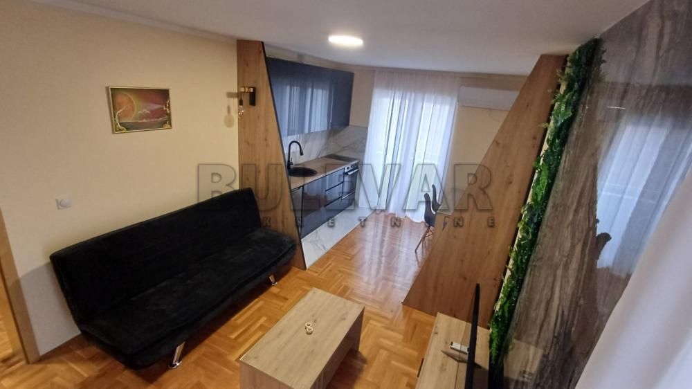 Slika 1 - Momčila Milovanovića,  Stan za izdavanje, 38m2, 300€