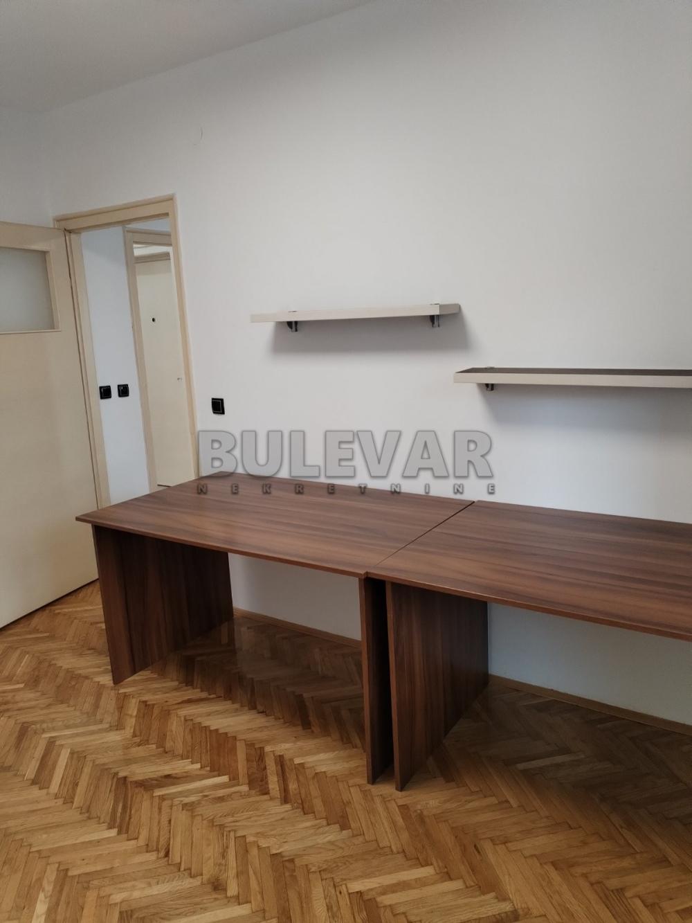 Slika 2 - Obrenovićeva, Dvosoban stan za izdavanje, 52m2, 400€