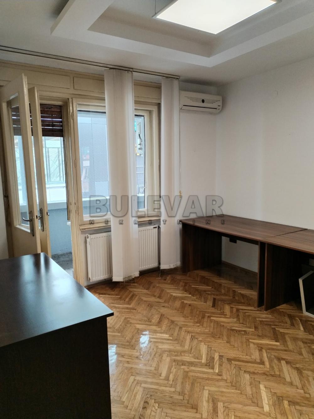 Glavna slika -Obrenovićeva, Dvosoban stan za izdavanje, 52m2, 400€