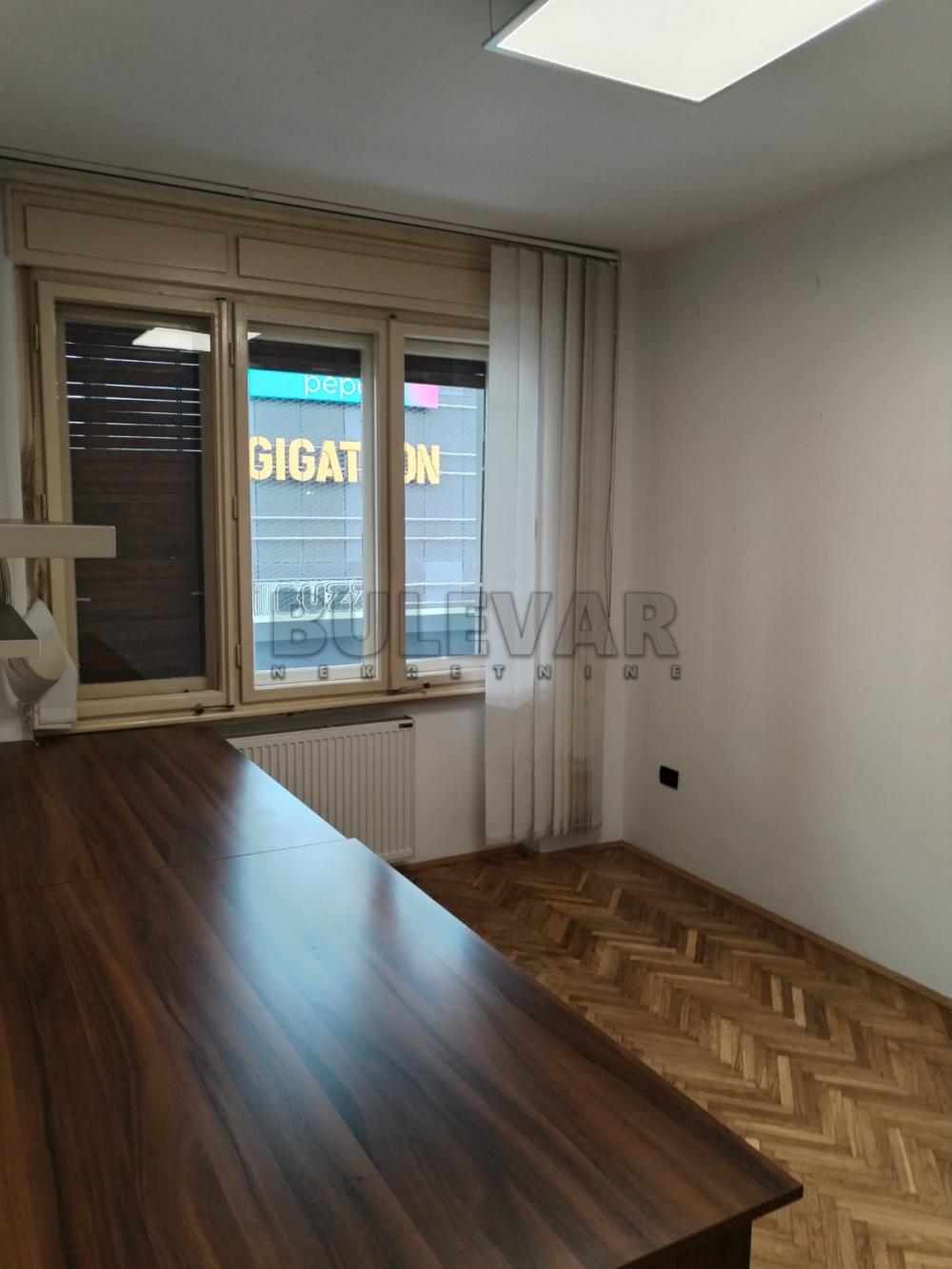 Slika 7 - Obrenovićeva, Dvosoban stan za izdavanje, 52m2, 400€