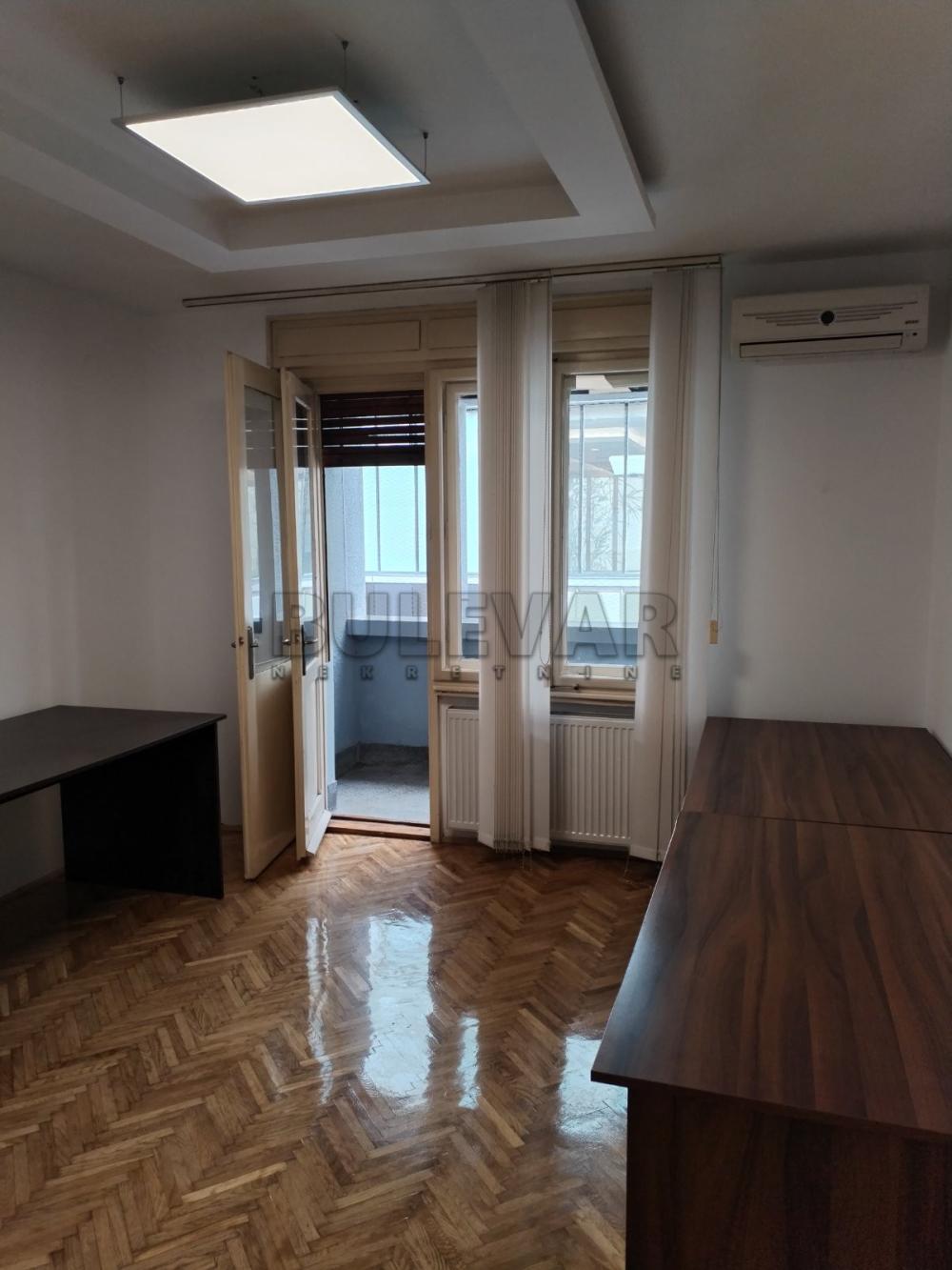 Slika 8 - Obrenovićeva, Dvosoban stan za izdavanje, 52m2, 400€
