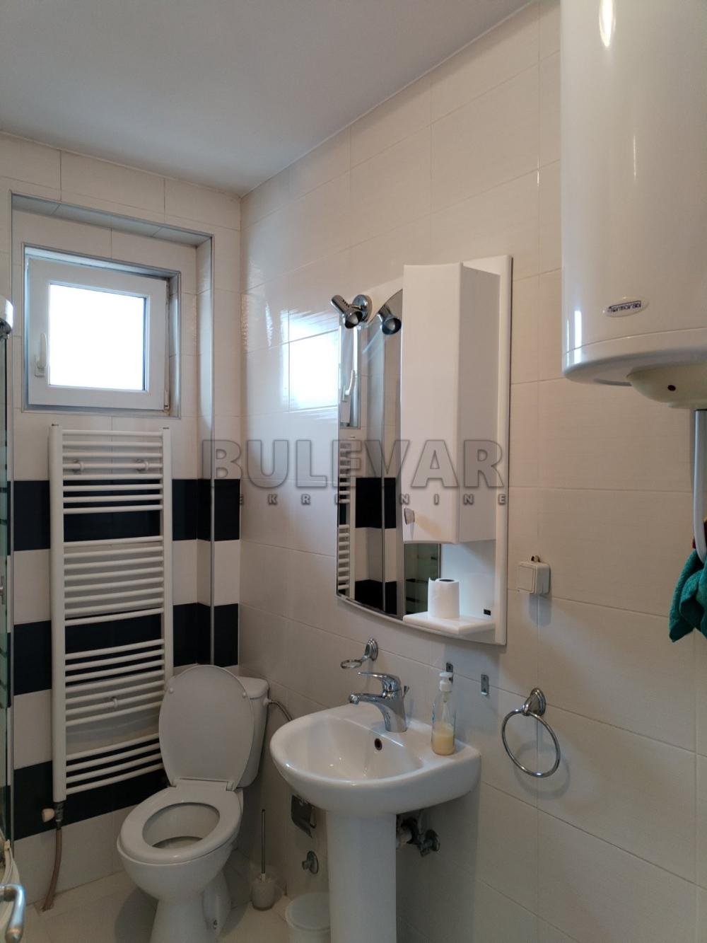 Slika 10 - Obrenovićeva, Dvosoban stan za izdavanje, 52m2, 400€