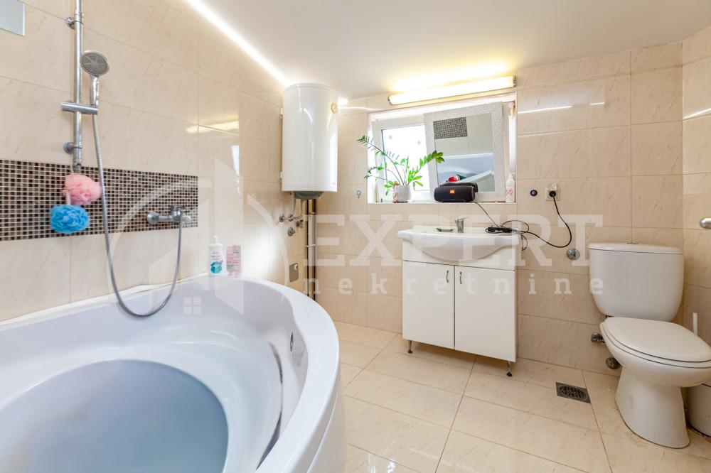 Slika 8 - Ivana Milutinovića, Trosoban stan na prodaju, 66m2, 93.000€