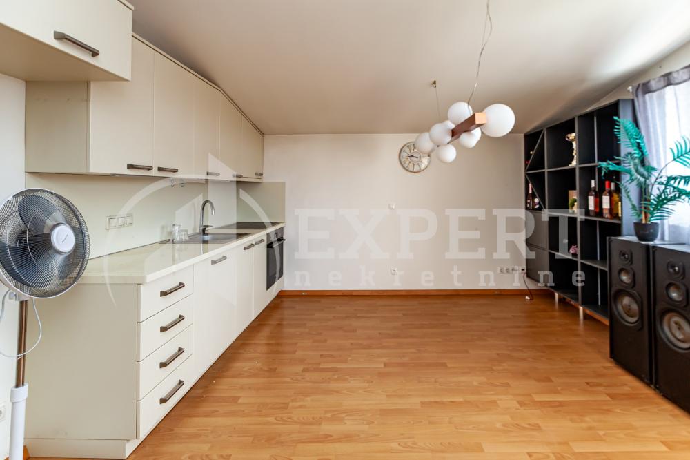 Slika 2 - Ivana Milutinovića, Trosoban stan na prodaju, 66m2, 93.000€