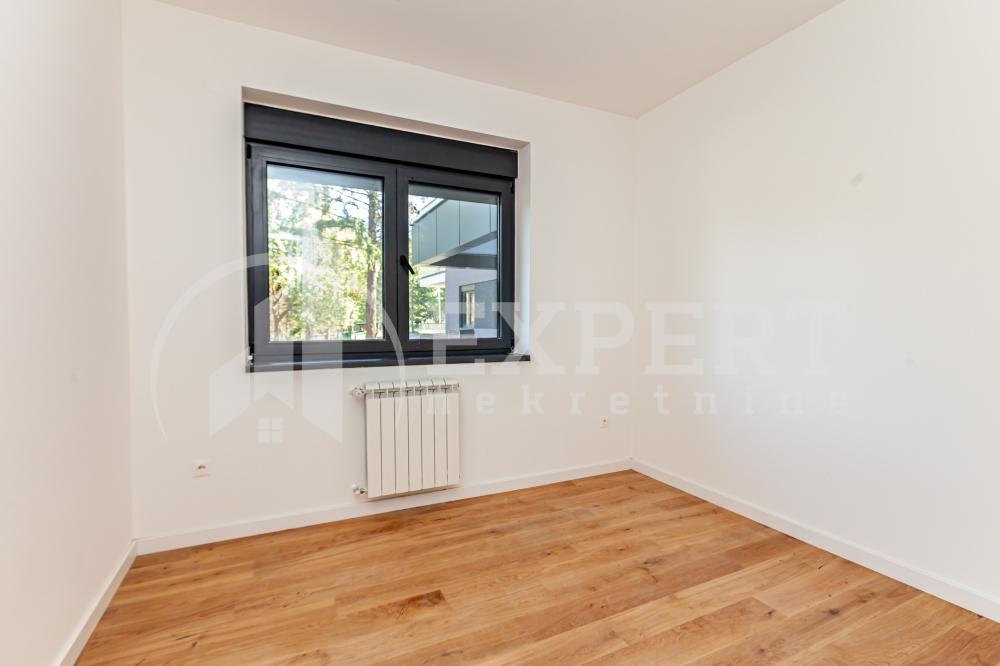 Slika 7 - Stevana Sremca, Troiposoban stan na prodaju, 91m2, 197.200€