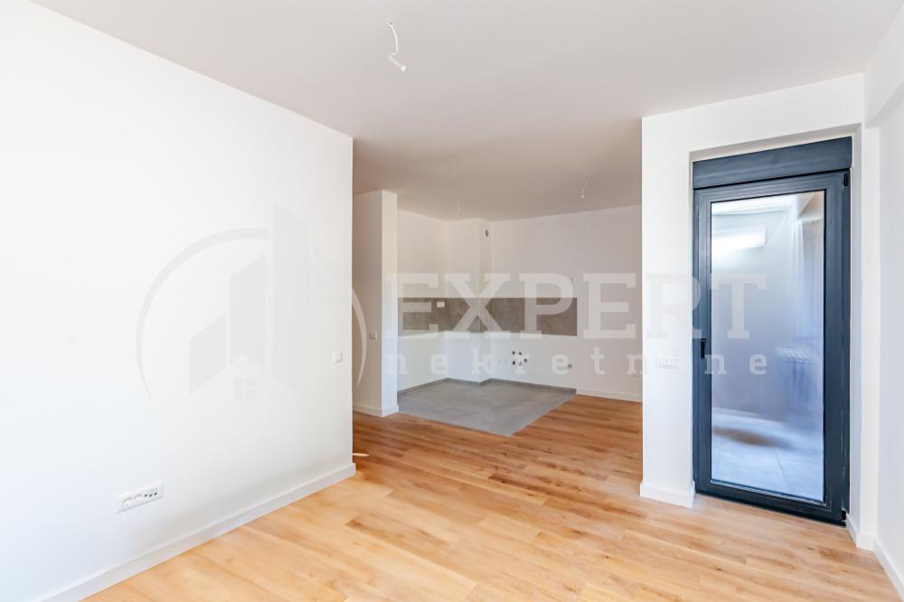 Slika 2 - Stevana Sremca, Troiposoban stan na prodaju, 91m2, 197.200€