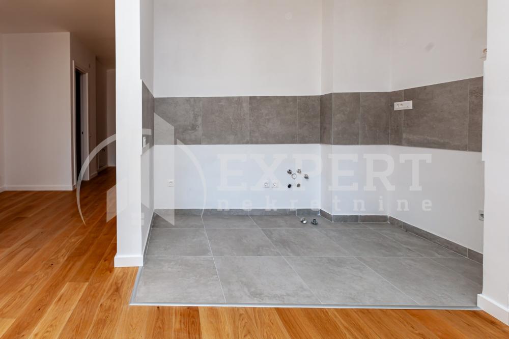 Slika 4 - Stevana Sremca, Troiposoban stan na prodaju, 91m2, 197.200€