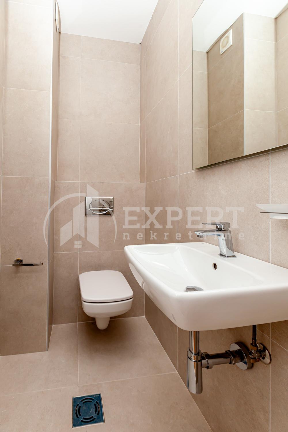 Slika 1 - Stevana Sremca, Troiposoban stan na prodaju, 91m2, 197.200€