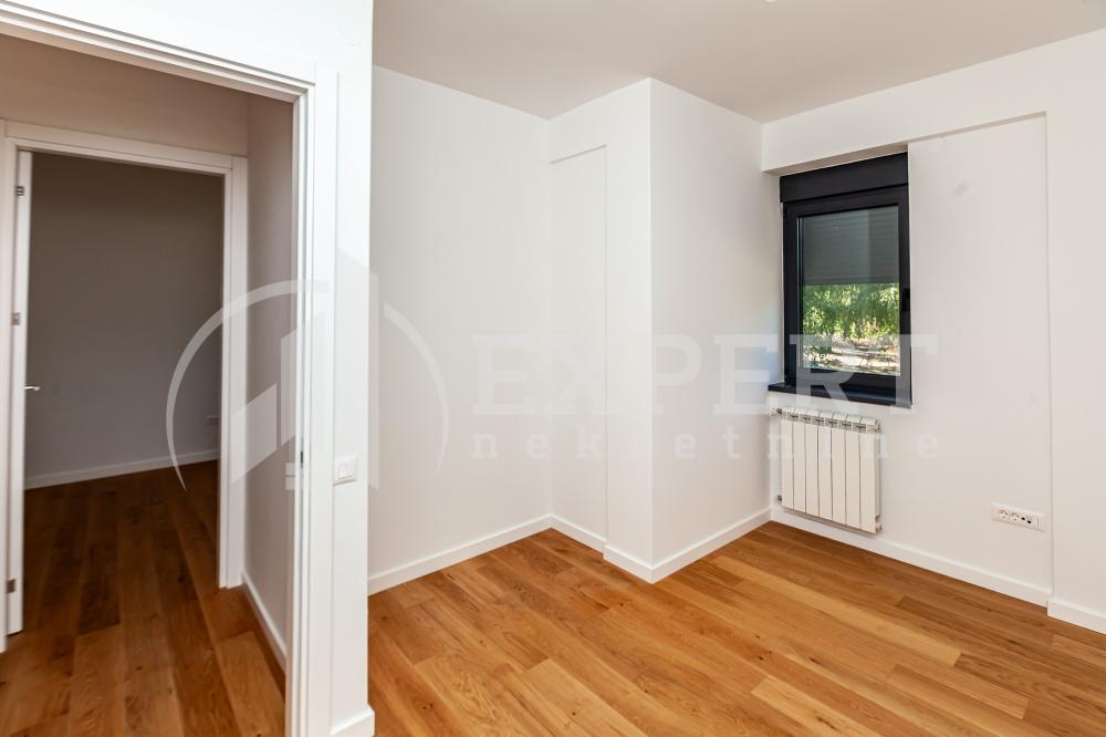 Slika 7 - Stevana Sremca, Troiposoban stan na prodaju, 91m2, 197.200€