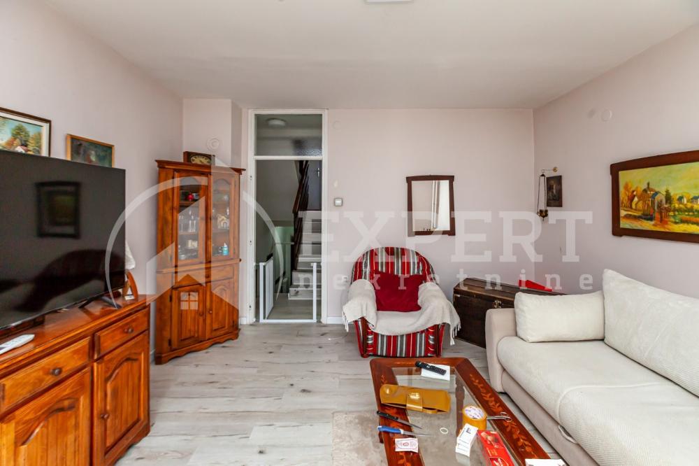 Slika 1 - Božidarčeva, Četvorosoban stan na prodaju, 82m2, 140.000€