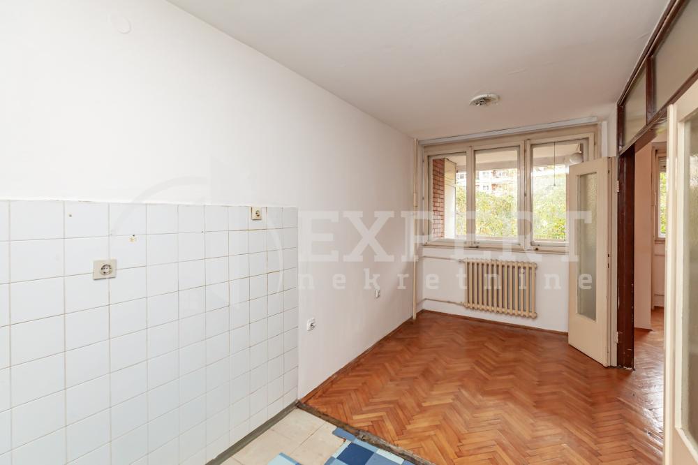 Slika 4 - Bulevar Nemanjića, Četvorosoban stan na prodaju, 68m2, 144.000€