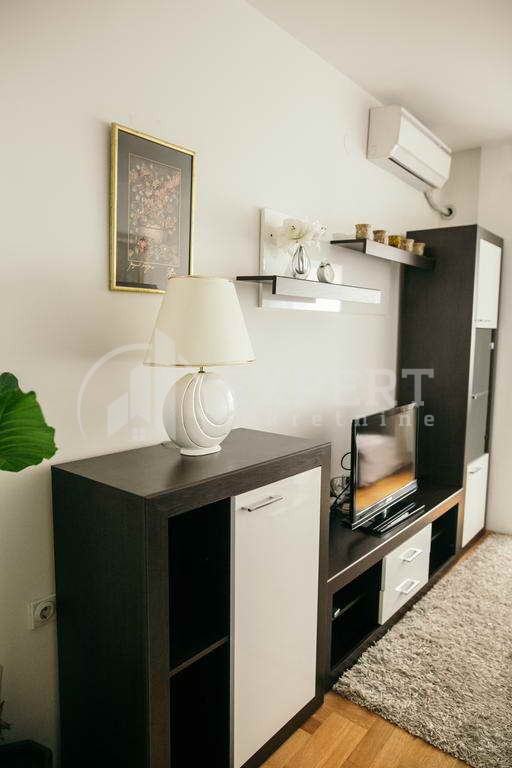 Slika 3 - Kej Kola srpskih sestara, Trosoban stan za izdavanje, 64m2, 400€