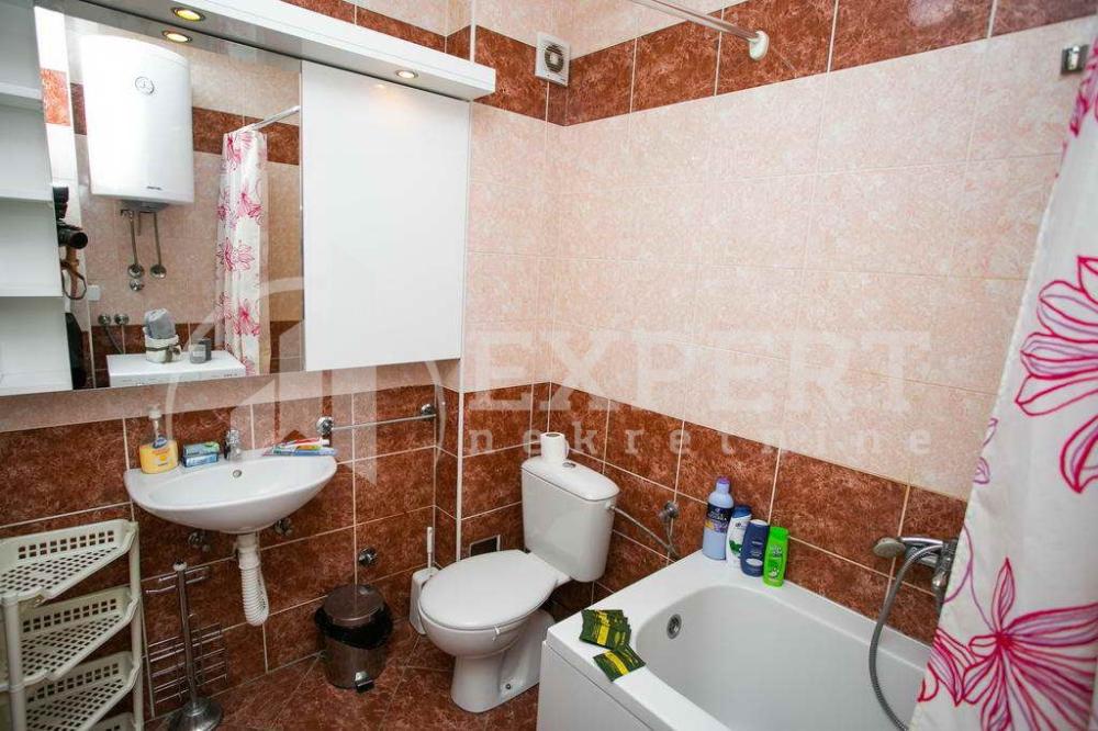 Slika 9 - Kej Kola srpskih sestara, Trosoban stan za izdavanje, 64m2, 400€