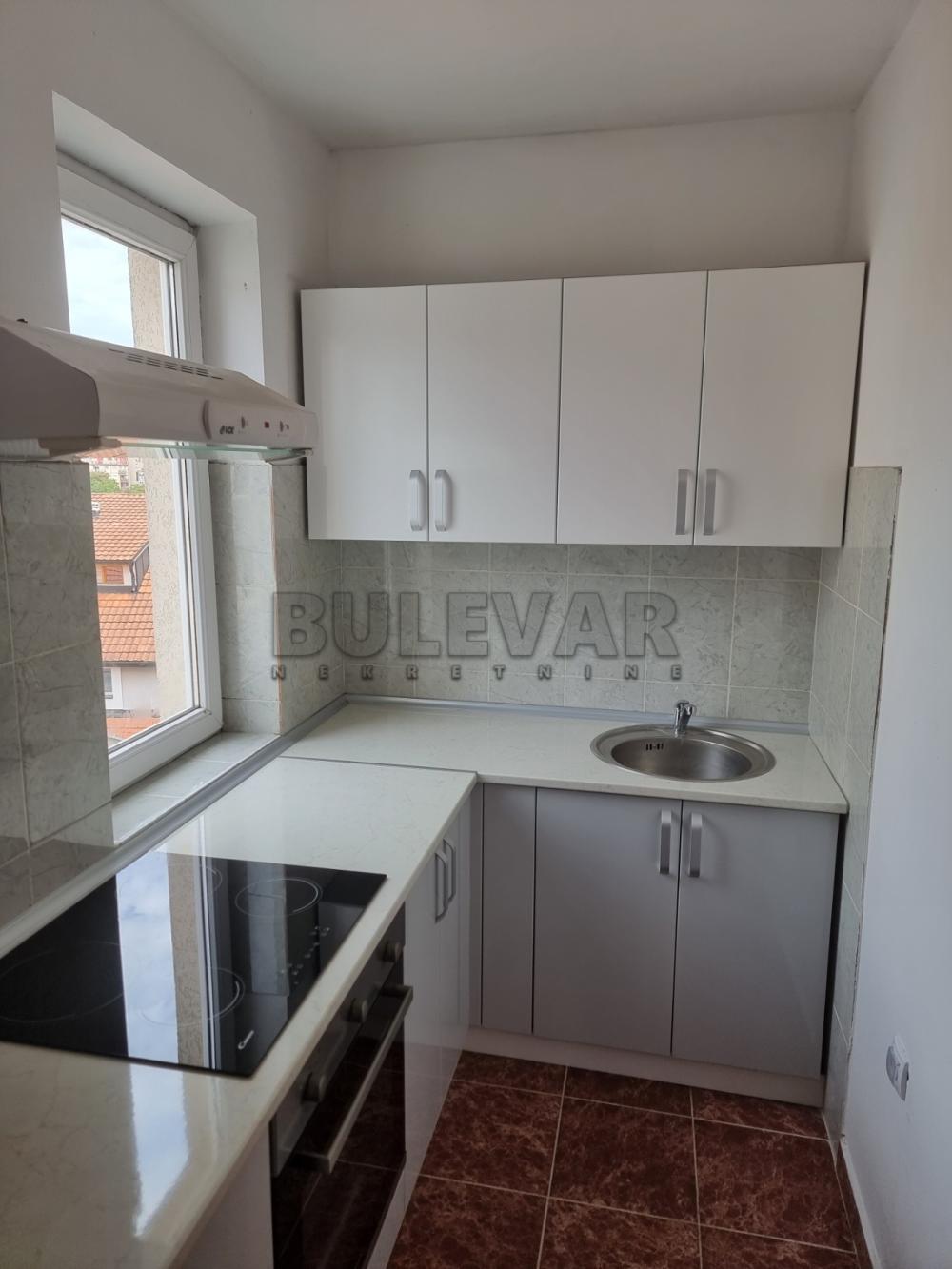 Slika 4 - Jugovićeva, Troiposoban stan za izdavanje, 72m2, 450€
