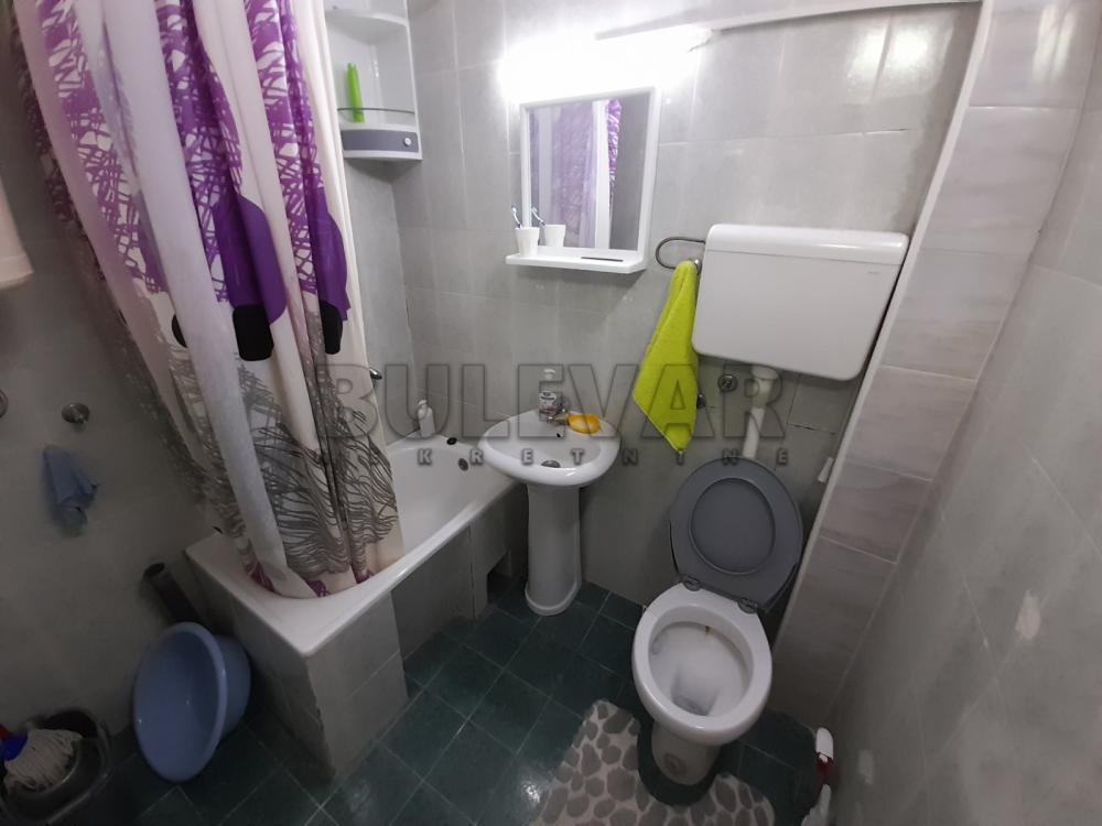 Slika 11 - Bulevar dr Zorana, Dvosoban stan za izdavanje, 54m2, 400€