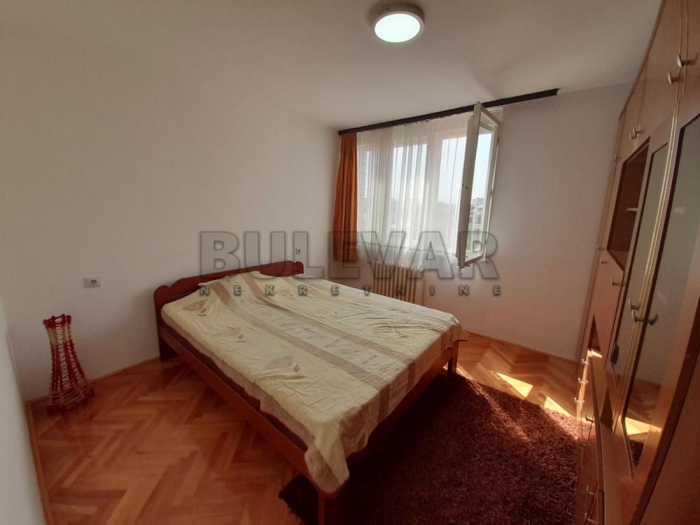 Slika 3 - Bulevar dr Zorana, Dvosoban stan za izdavanje, 54m2, 400€