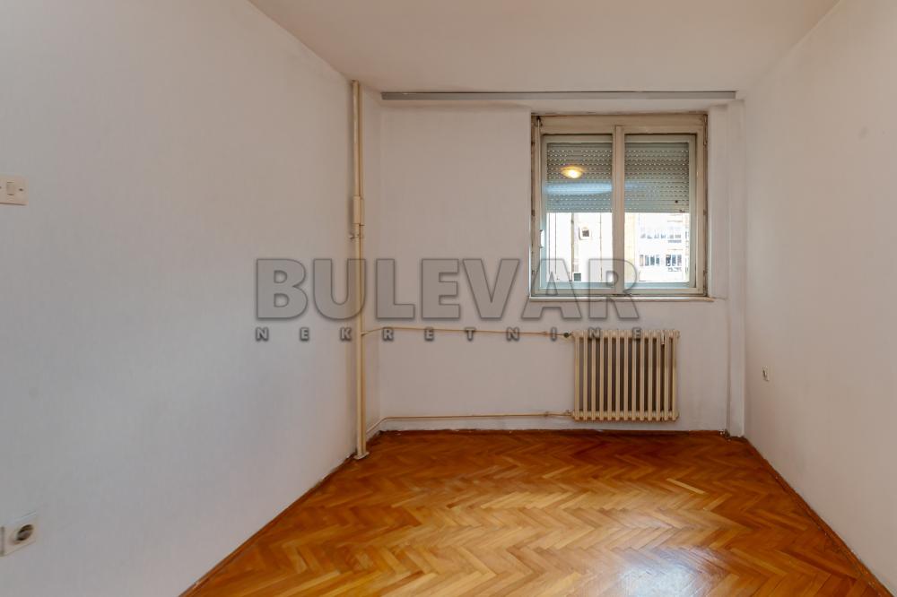 Slika 7 - Bulevar Nemanjića, Četvorosoban stan na prodaju, 68m2, 144.000€