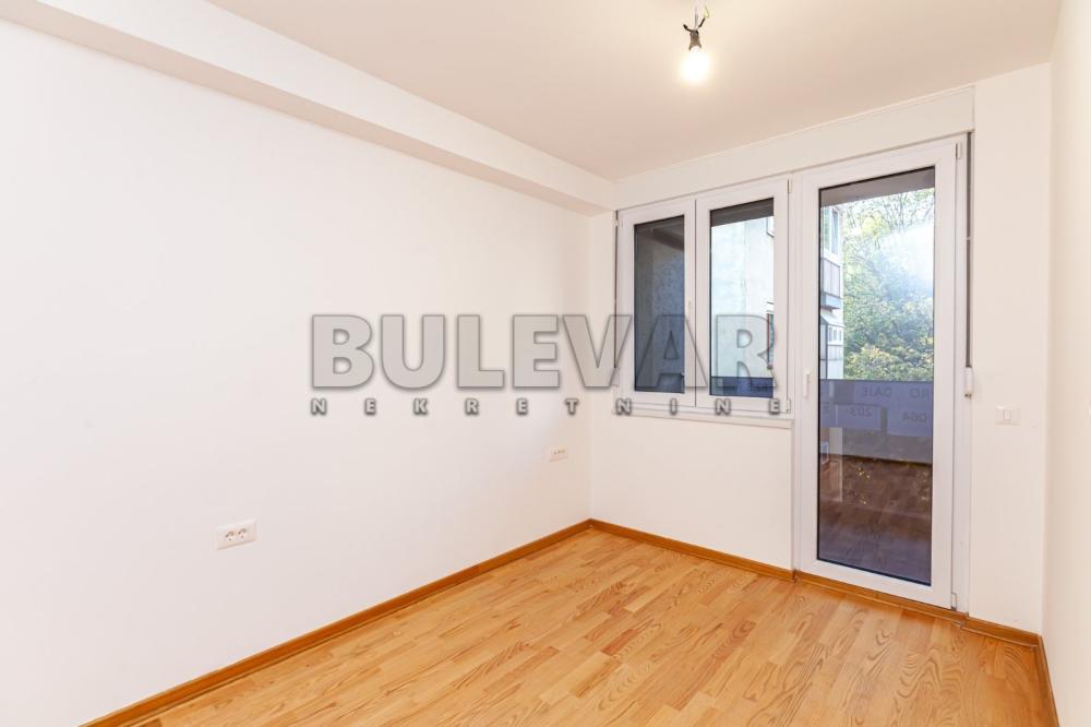 Glavna slika -Vojvode Mišića, Četvorosoban stan na prodaju, 83m2, 204.900€