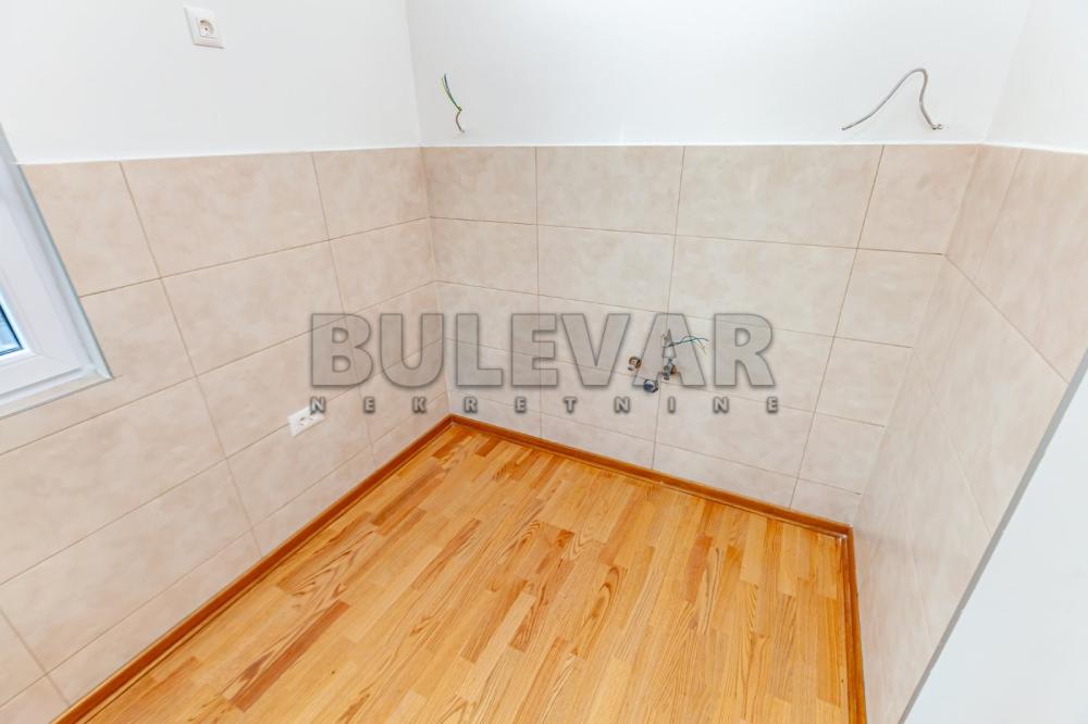 Slika 1 - Vojvode Mišića, Četvorosoban stan na prodaju, 83m2, 204.900€
