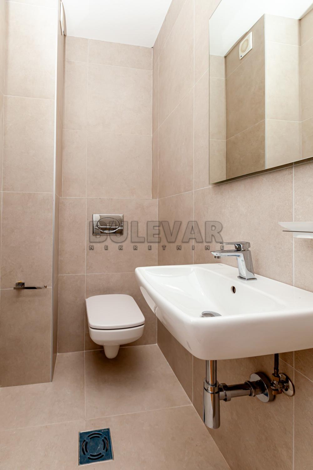 Slika 1 - Stevana Sremca, Troiposoban stan na prodaju, 91m2, 197.200€