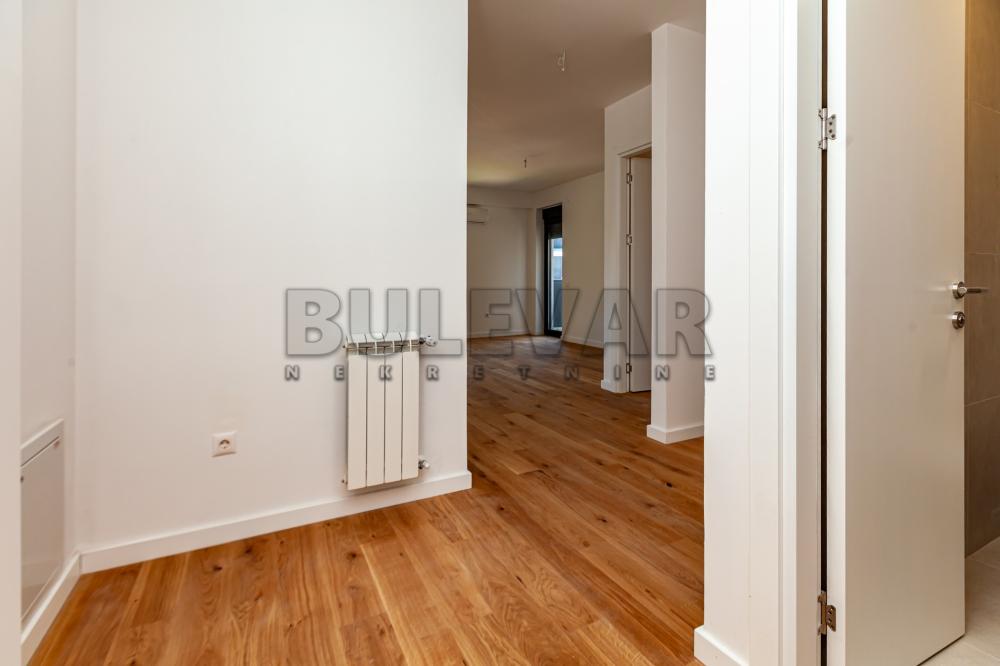 Slika 1 - Stevana Sremca, Dvoiposoban stan na prodaju, 66m2, 143.050€