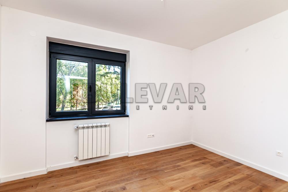 Slika 9 - Stevana Sremca, Troiposoban stan na prodaju, 91m2, 197.200€