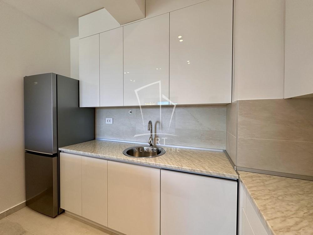 Slika 3 - Vojvode Stepe, Trosoban stan za izdavanje, 84m2, 1.200€