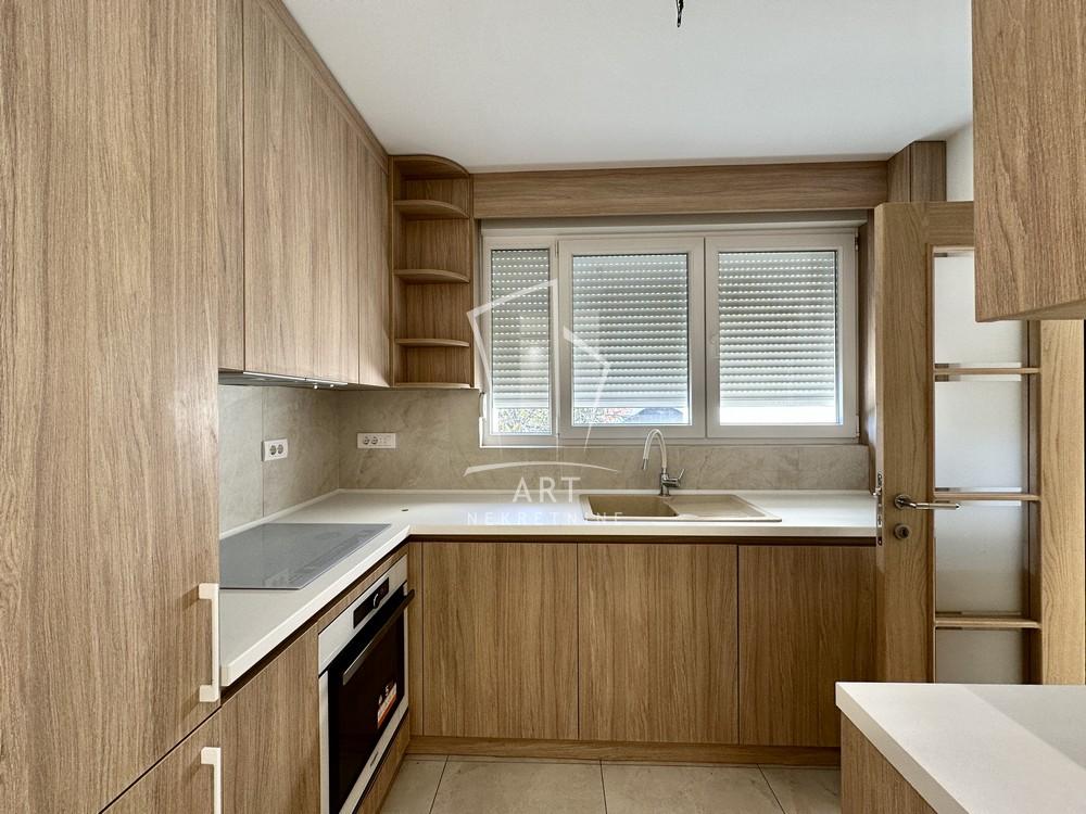 Slika 3 - Slavonskih Brigada, Četvorosoban stan na prodaju, 119m2, 345.000€