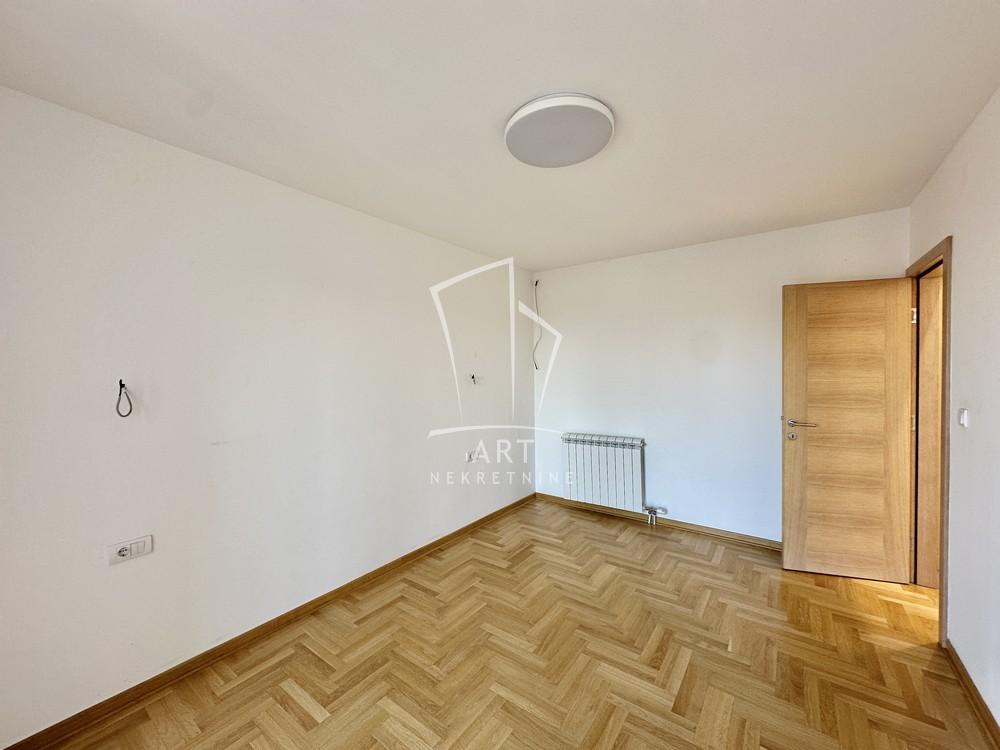 Slika 11 - Slavonskih Brigada, Četvorosoban stan na prodaju, 119m2, 345.000€