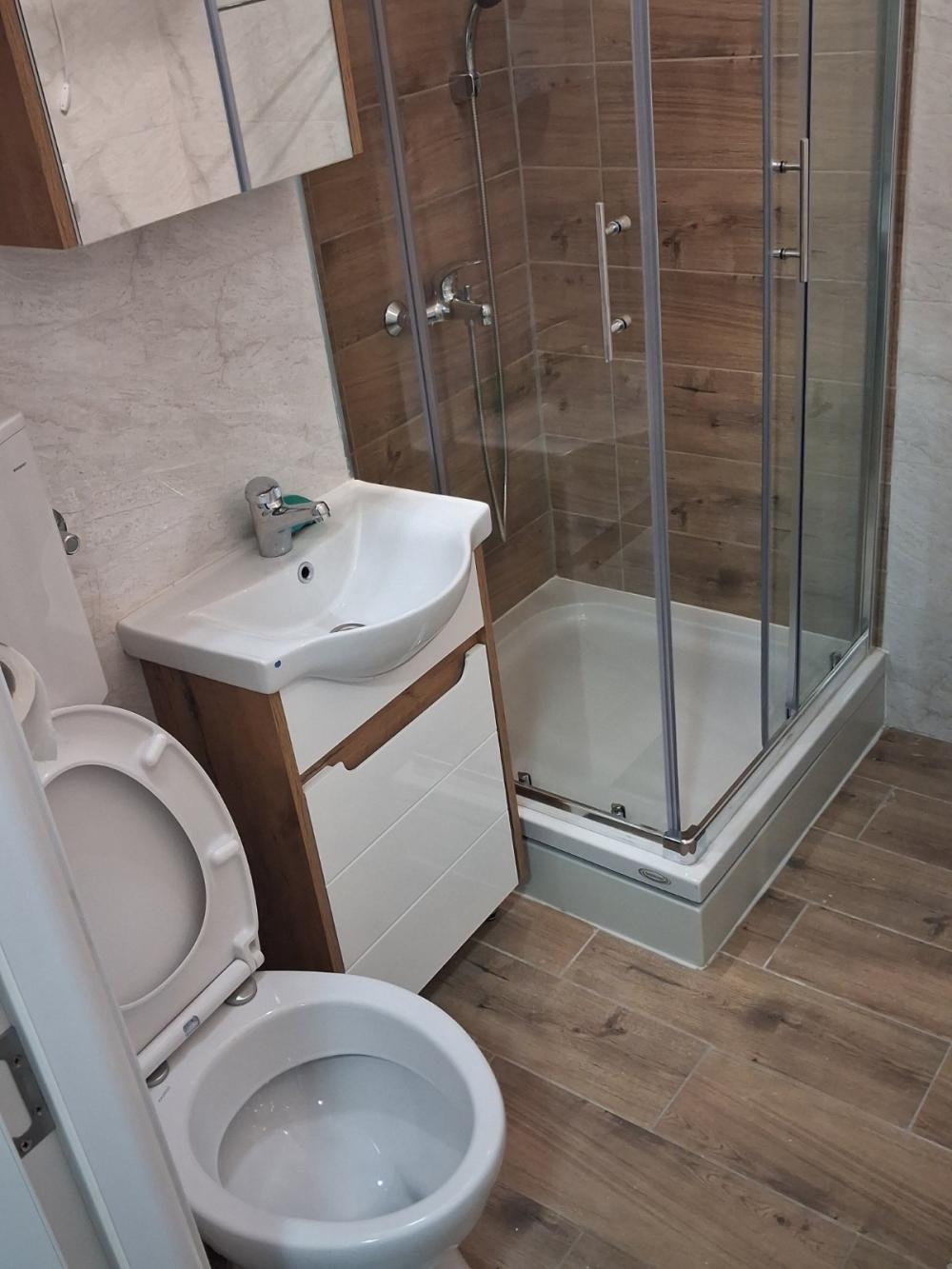 Slika 10 - Ljermontova, Trosoban stan za izdavanje, 65m2, 650€