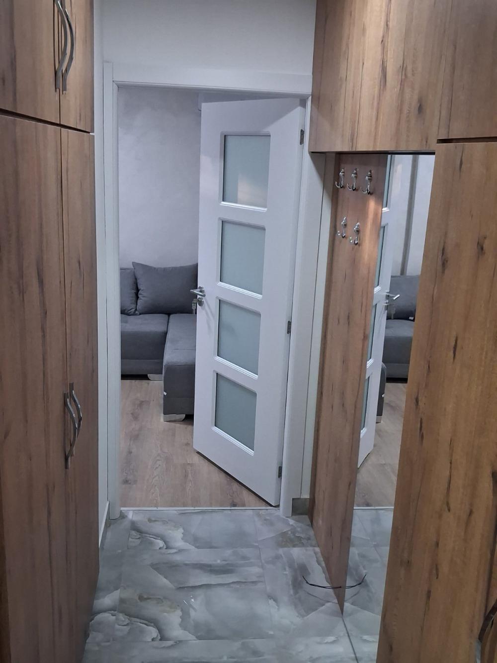 Slika 2 - Ljermontova, Trosoban stan za izdavanje, 65m2, 650€