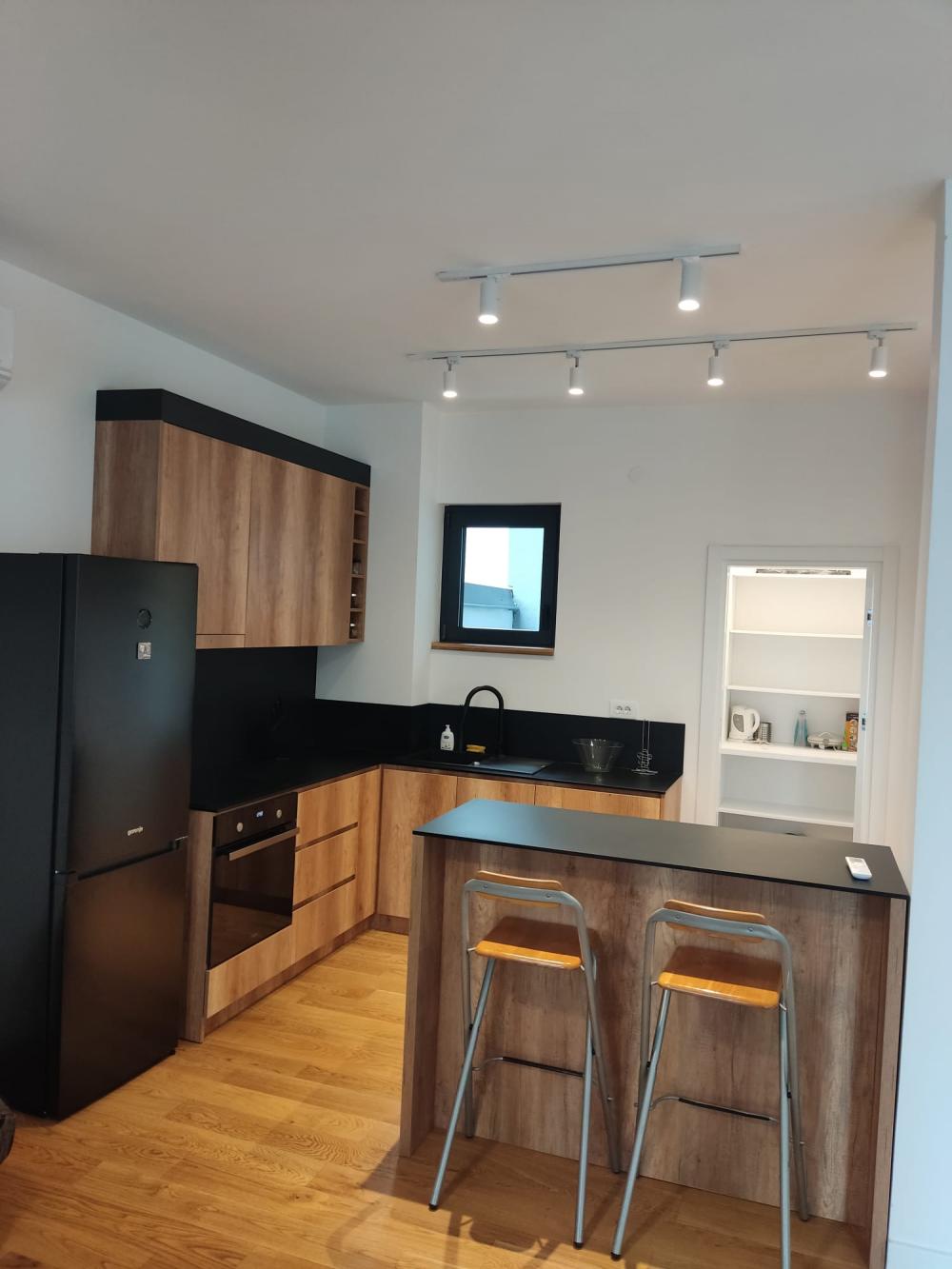 Slika 7 - Svetozara Gligorića, Trosoban stan za izdavanje, 86m2, 1.200€