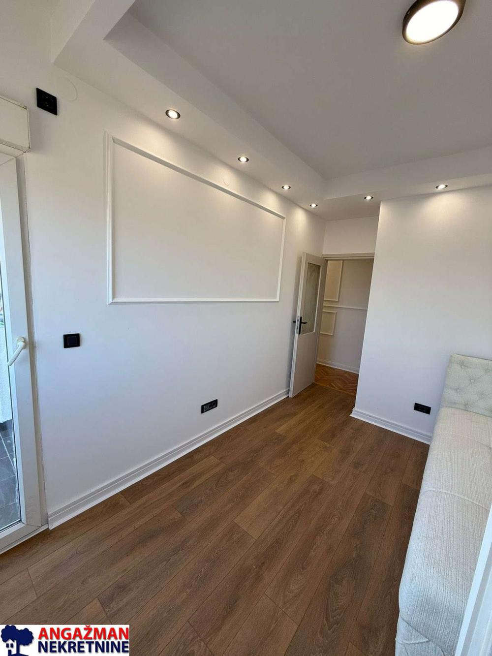 Slika 8 - Zlatiborska, Dvoiposoban stan na prodaju, 52m2, 159.000€