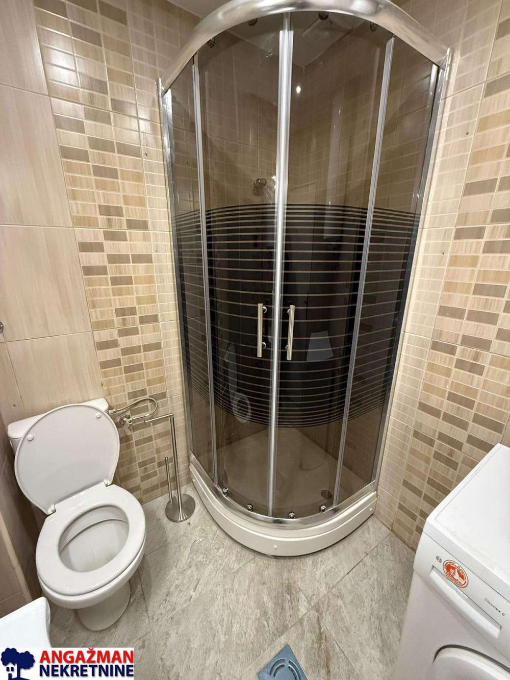 Slika 9 - Zlatiborska, Dvoiposoban stan na prodaju, 52m2, 159.000€