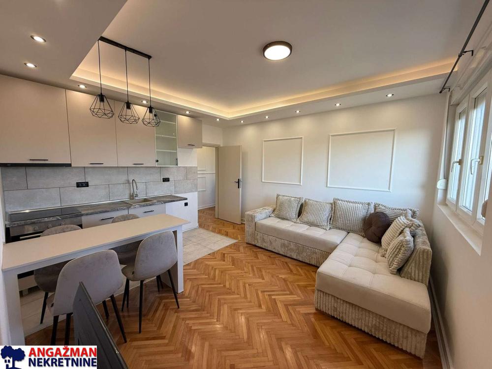 Slika 1 - Zlatiborska, Dvoiposoban stan na prodaju, 52m2, 159.000€