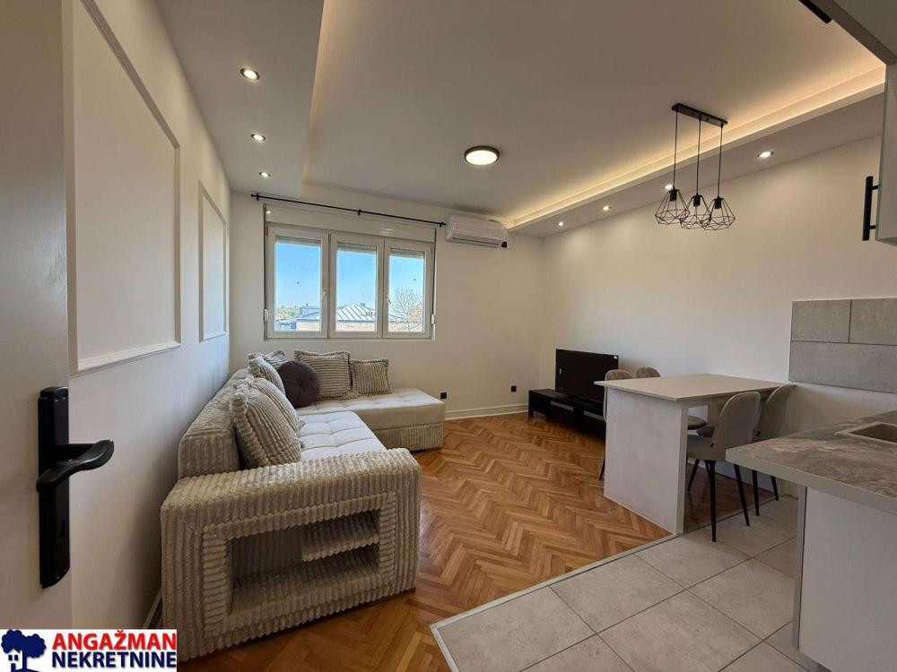 Glavna slika -Zlatiborska, Dvoiposoban stan na prodaju, 52m2, 159.000€