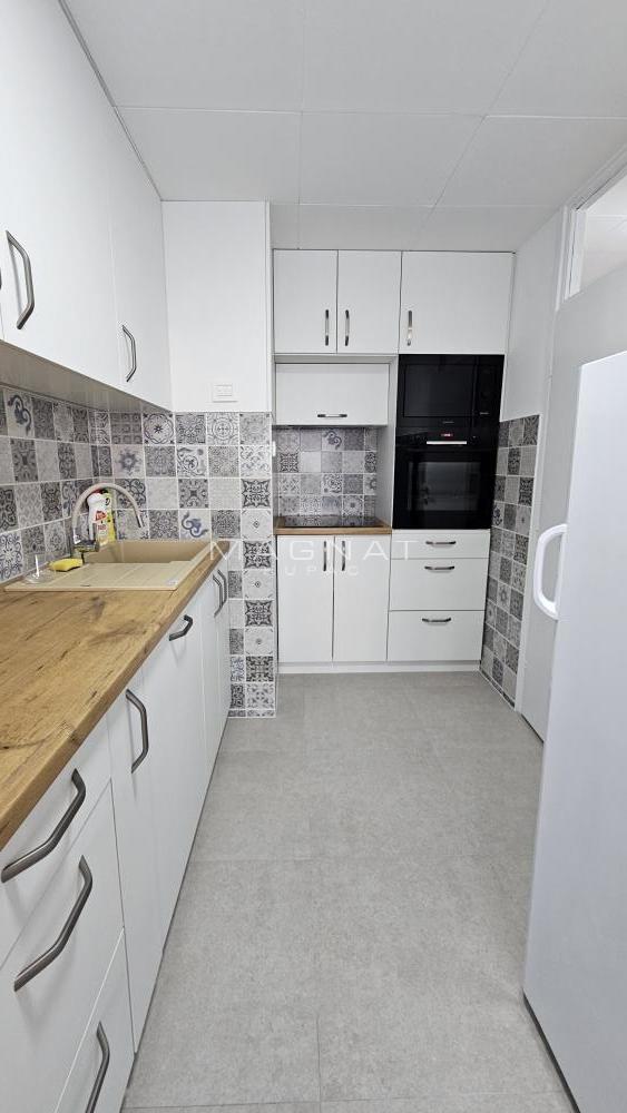 Slika 7 - Jurija Gagarina, Trosoban stan na prodaju, 90m2, 333.000€