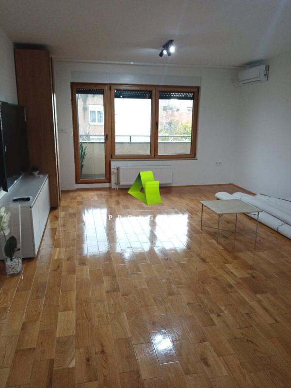 Slika 2 -  Lokal za izdavanje, 93m2, 600€