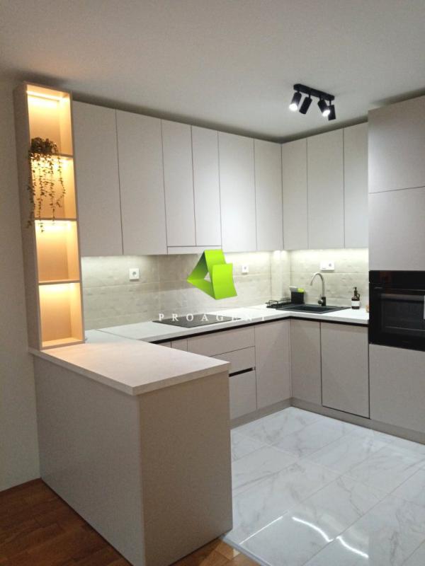 Slika 3 -  Lokal za izdavanje, 93m2, 600€