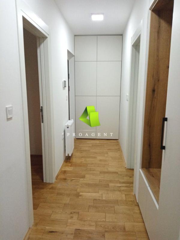 Slika 8 -  Lokal za izdavanje, 93m2, 600€