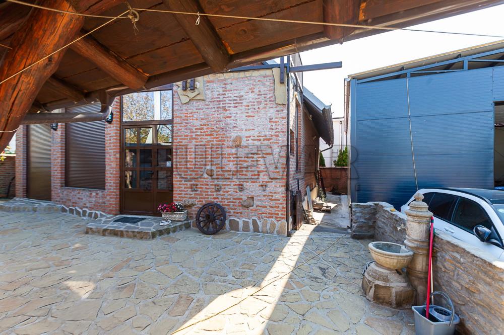 Slika 8 - Vojvode Putnika,  Kuća na prodaju, 267m2, 269.000€